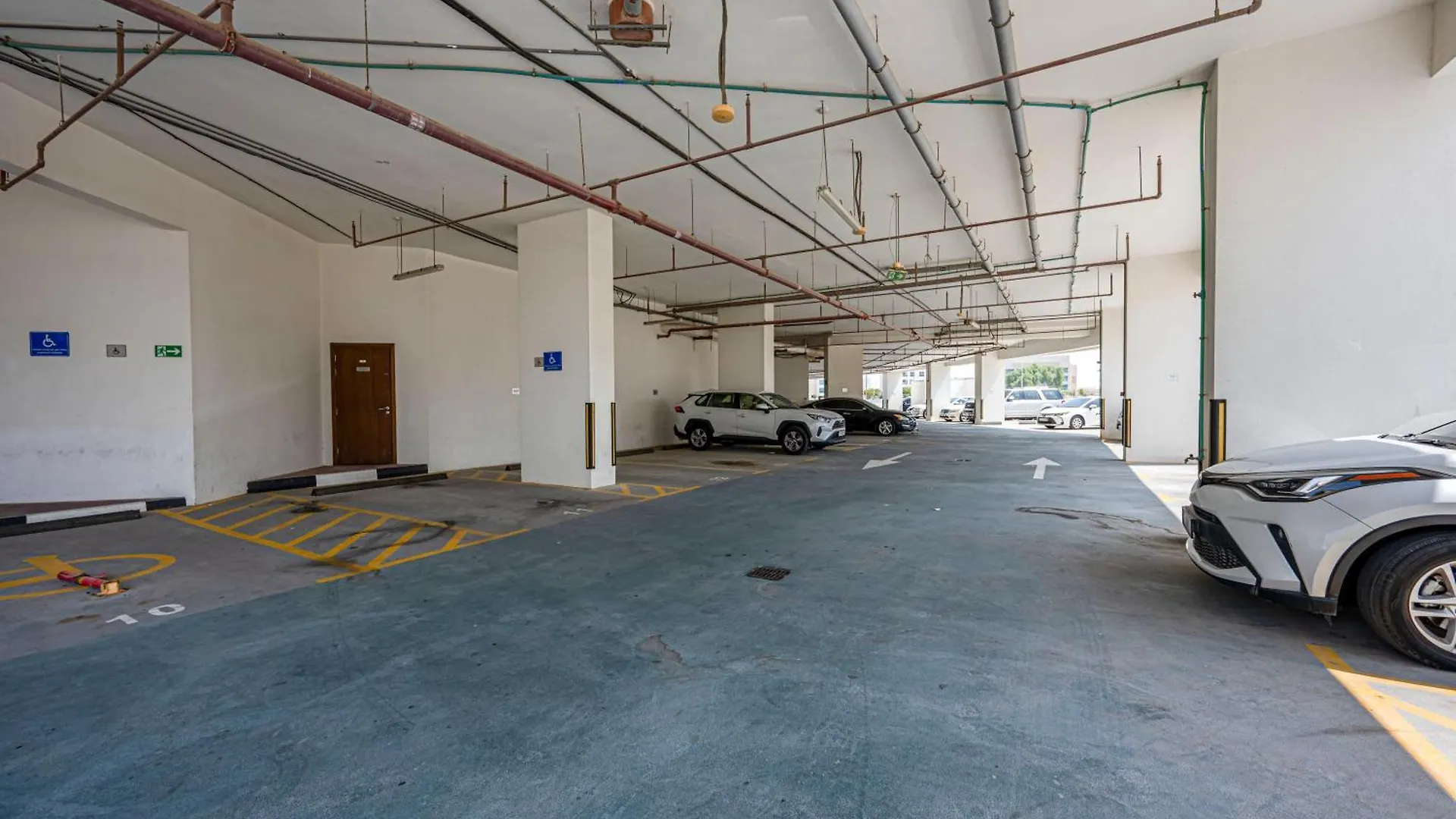 Cozy And Contemporary Studio In Dubailand Daire Dubai